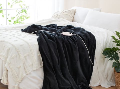 Heated throw content block